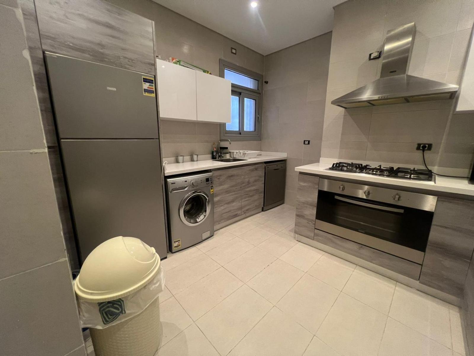Garden Haven -serene Modern Apartment Cairo